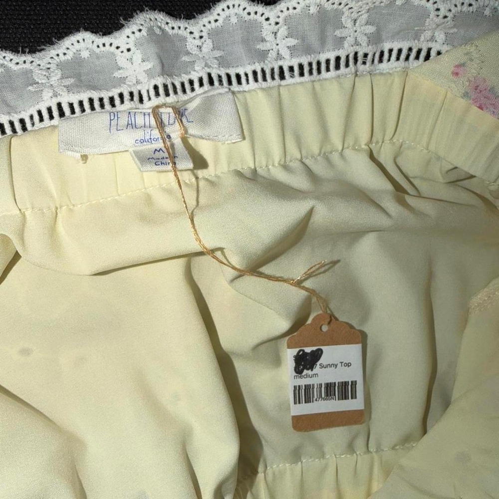 Peach Love California Yellow Floral Eyelet Lace Tie Strap Crop Top Women's M NWT - Picture 5 of 5